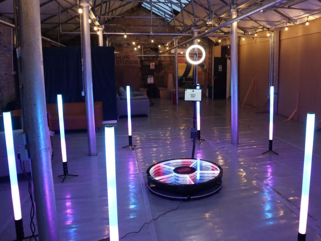 360 spinning booth with led lights