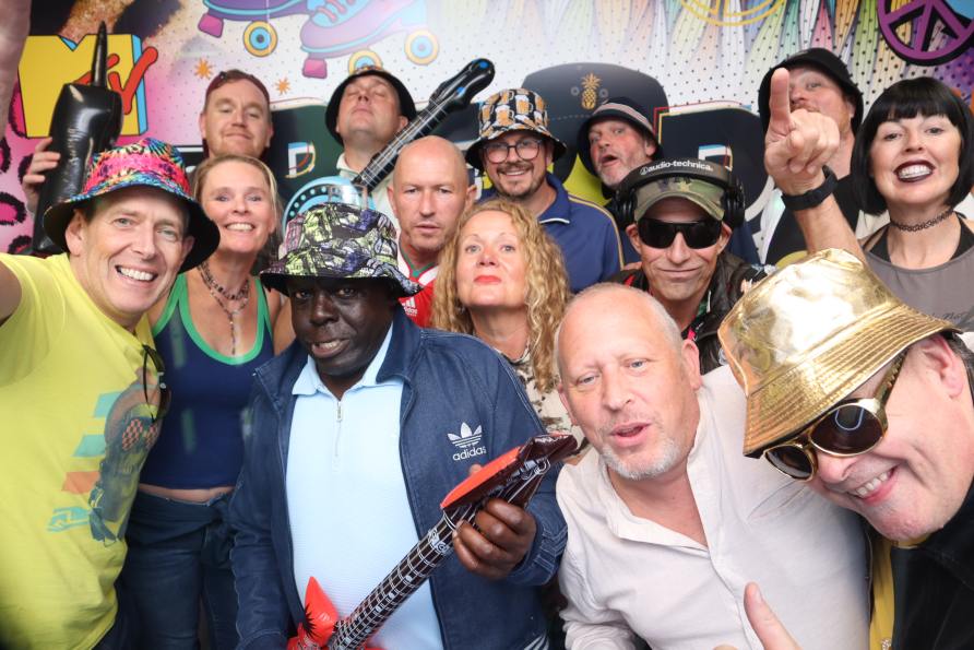 corporate picture on a magc mirror